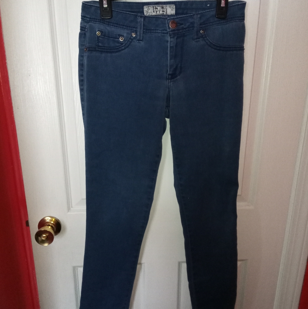 17/21 Blue Jeans Size 4